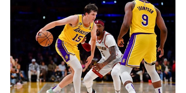 Los Angeles Lakers honran las contribuciones de cada jugador veterano